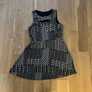 Forever 21 Black and White Geometric Dress